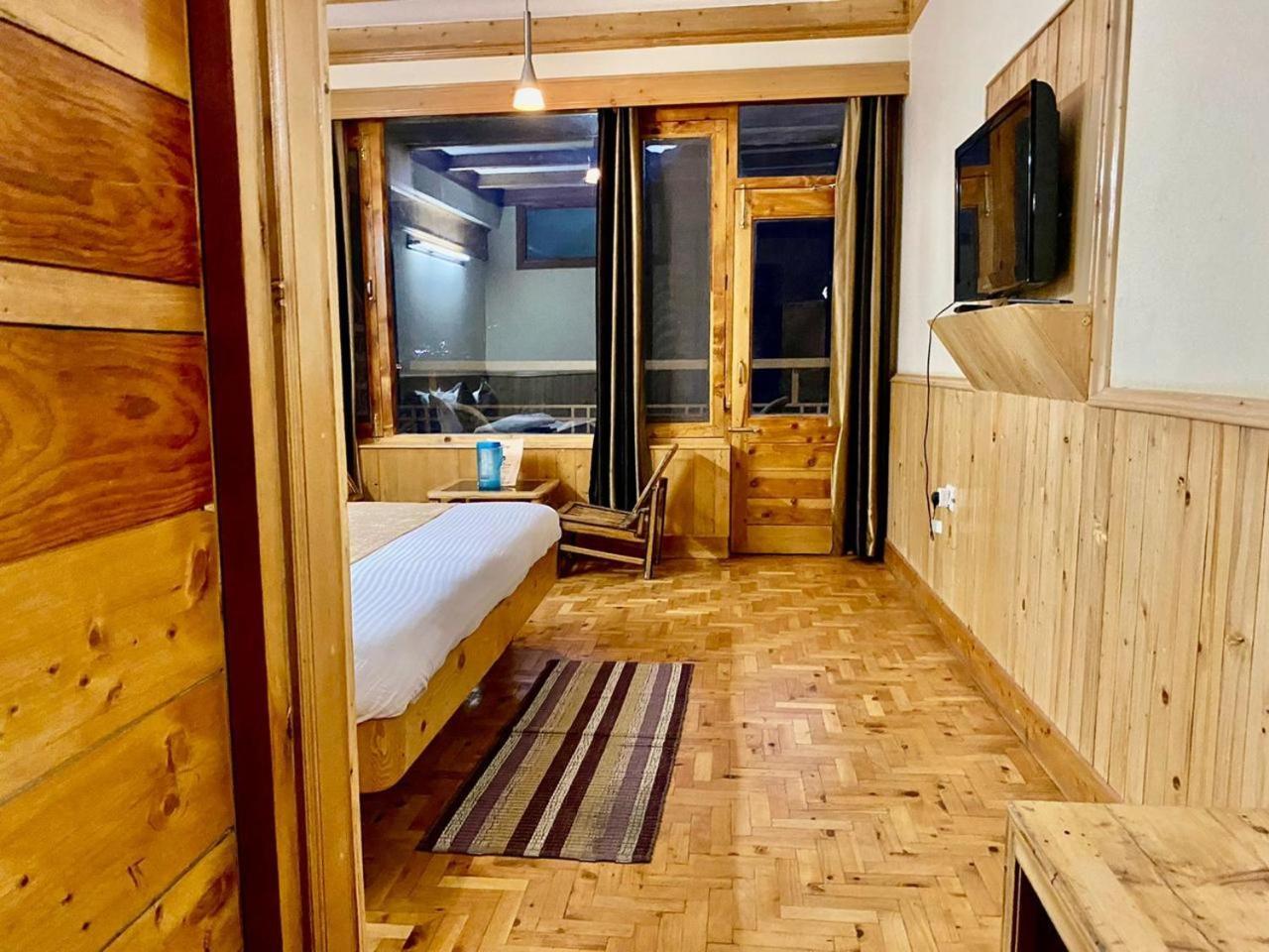 The Vashisht, Manali - A Four Star Luxury Hotel Экстерьер фото
